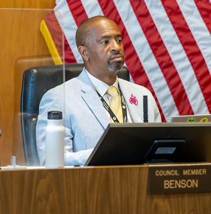 File:Scott Benson.jpg